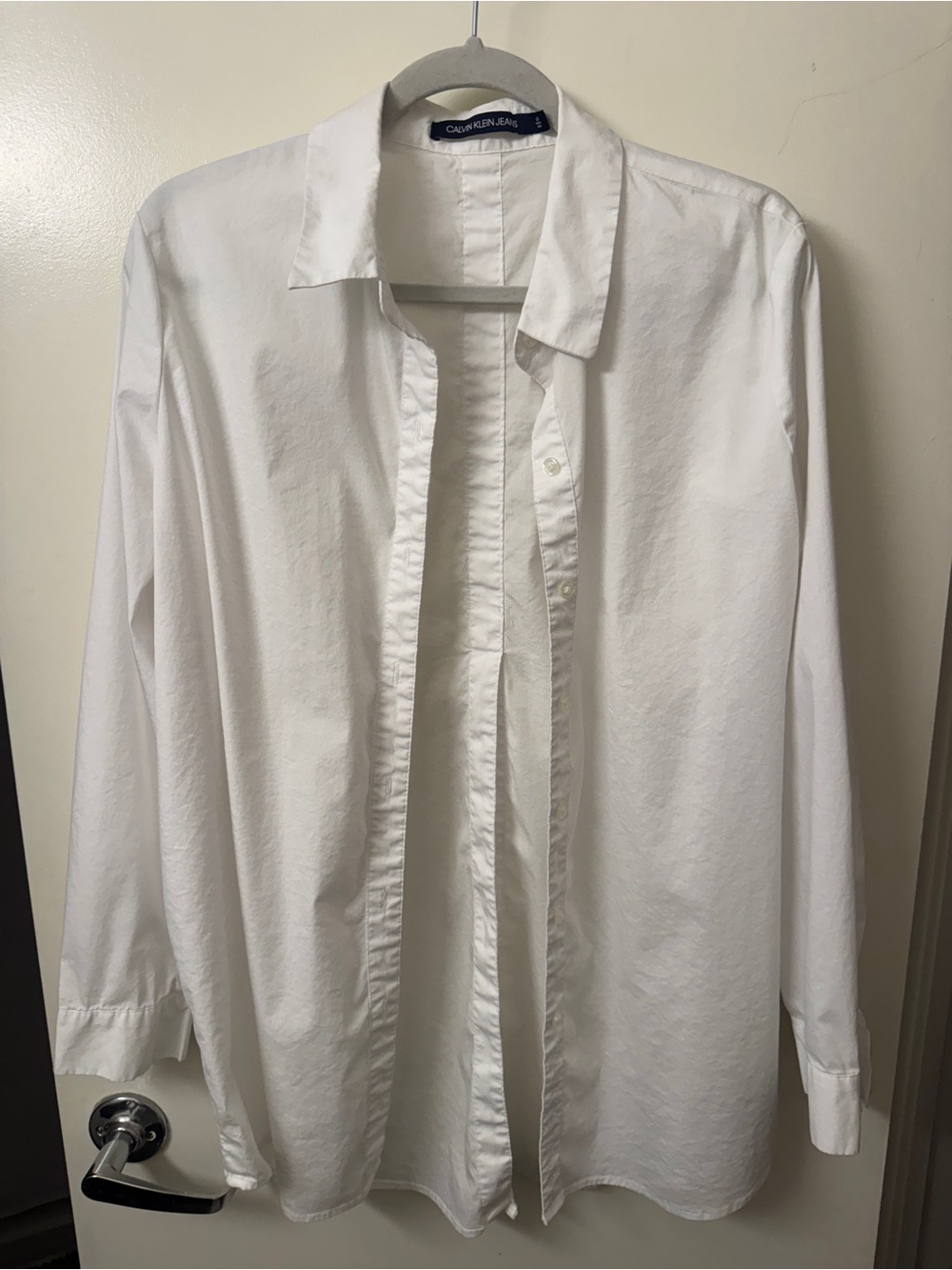Calvin Klein Women’s Classic White Button-Up Shirt
